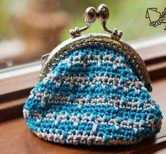 Blue  White Crochet Coin Purse Pattern