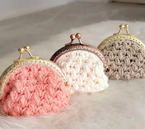 Free Crochet Coin Purse Pattern