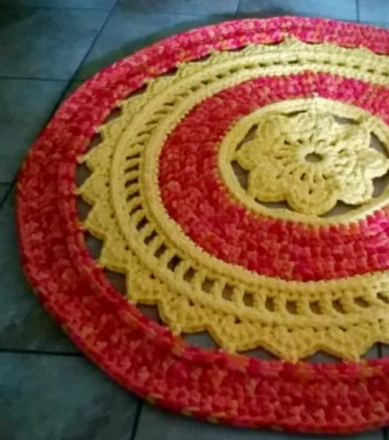 Vibrant Floral Crochet Rug Pattern