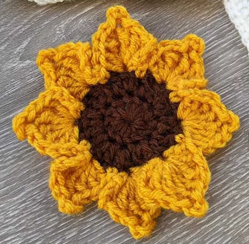 Crochet Sunflower Pattern Vibrant and Versatile