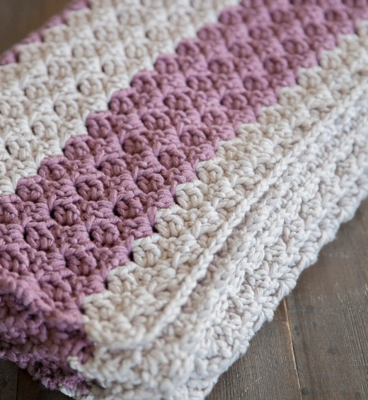 Chunky Crochet Throw Pattern in Striped Design