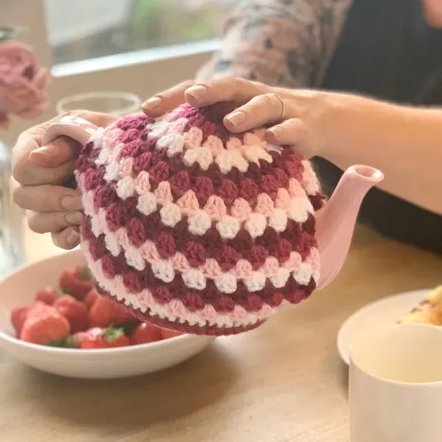 Vintage Crochet Patterns Colorful Tea Cosy Design