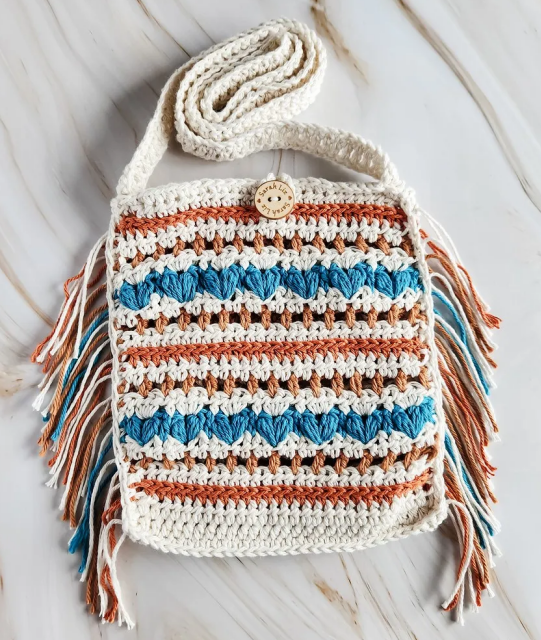 Free Crochet Wanderlust Bag Pattern