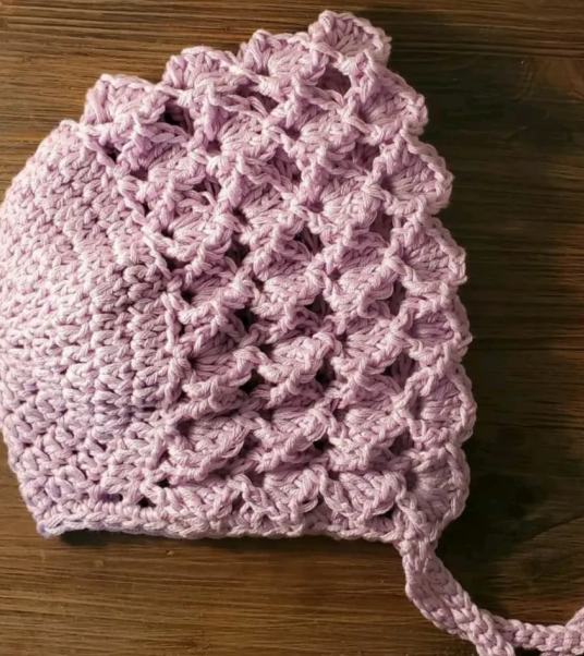 Crochet Baby Bonnet with Free Pattern