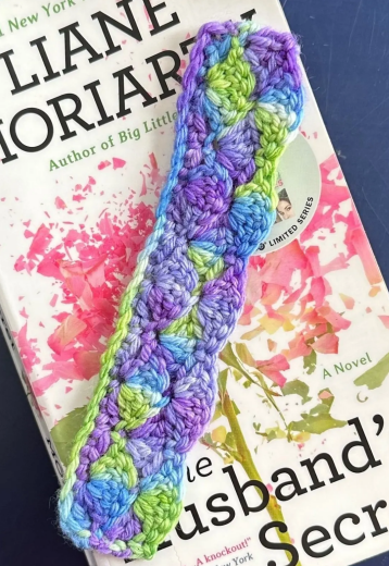 Vibrant Shell Stitch Crochet Bookmark