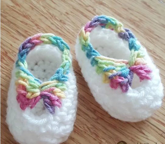 Easy Crochet Booties with Colorful Braids