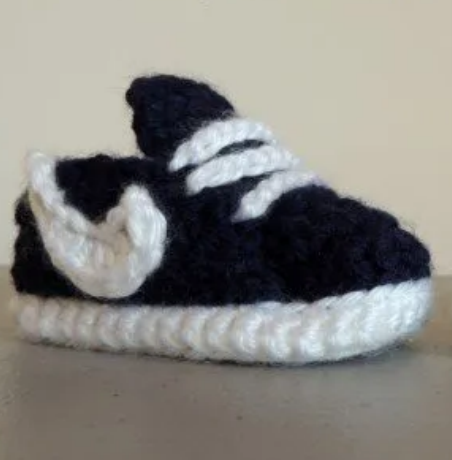 Crochet Baby Sneakers Black  White Pattern