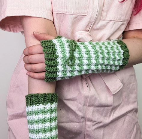 Crochet Striped Fingerless Gloves Pattern