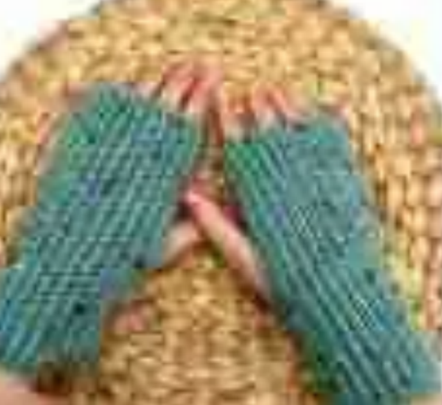 Teal Fingerless Gloves Crochet Pattern