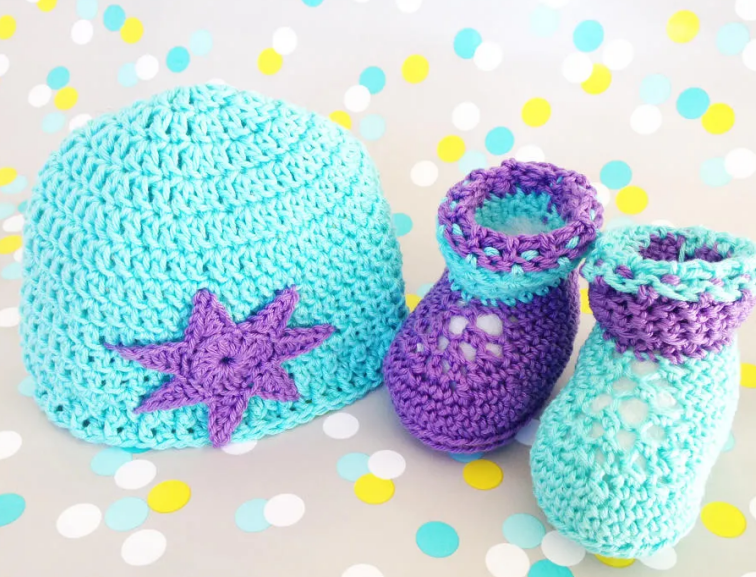 Crocheted Newborn Hat and Booties Set