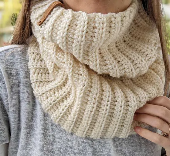 Ribbed Neck Warmer Crochet Pattern