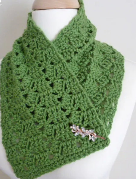 Green Lace Crochet Cowl Free Pattern