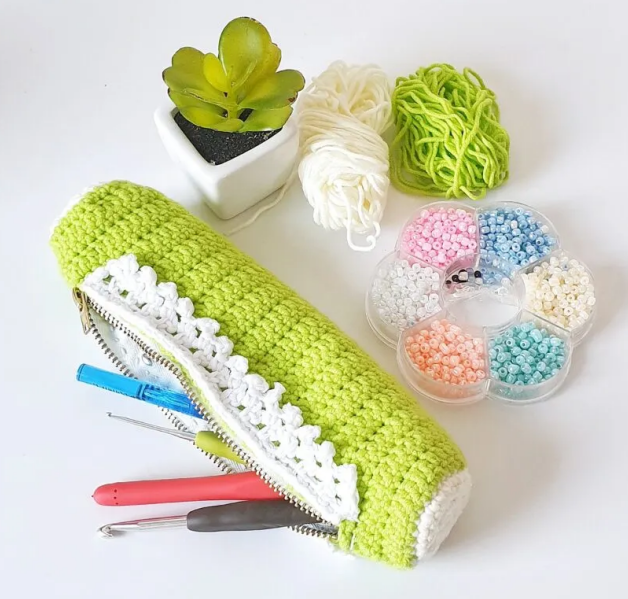 Crochet Hook and Pencil Case Pattern