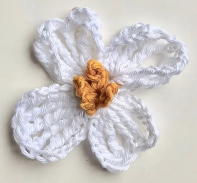 Lacy Dogwood Flower Crochet Pattern