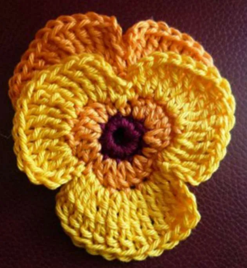 Free Crochet Pansy Flower Pattern