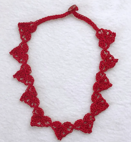 Thread Crochet Heart Necklace Pattern