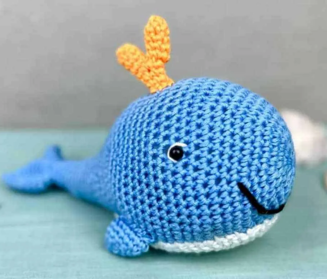 Free Amigurumi Whale Pattern Crochet Pattern